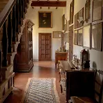 Castello Del Calcione Otel *
