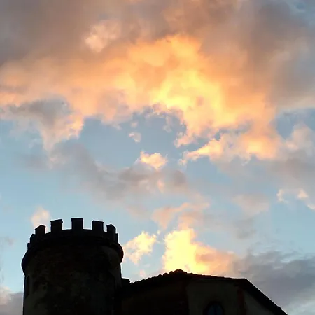 Castello Hotel *