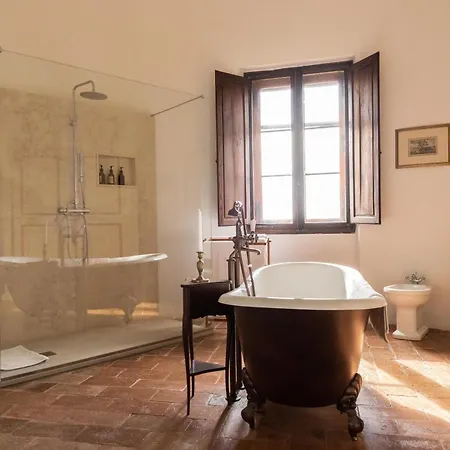 Hotel Castello Del Calcione Lucignano